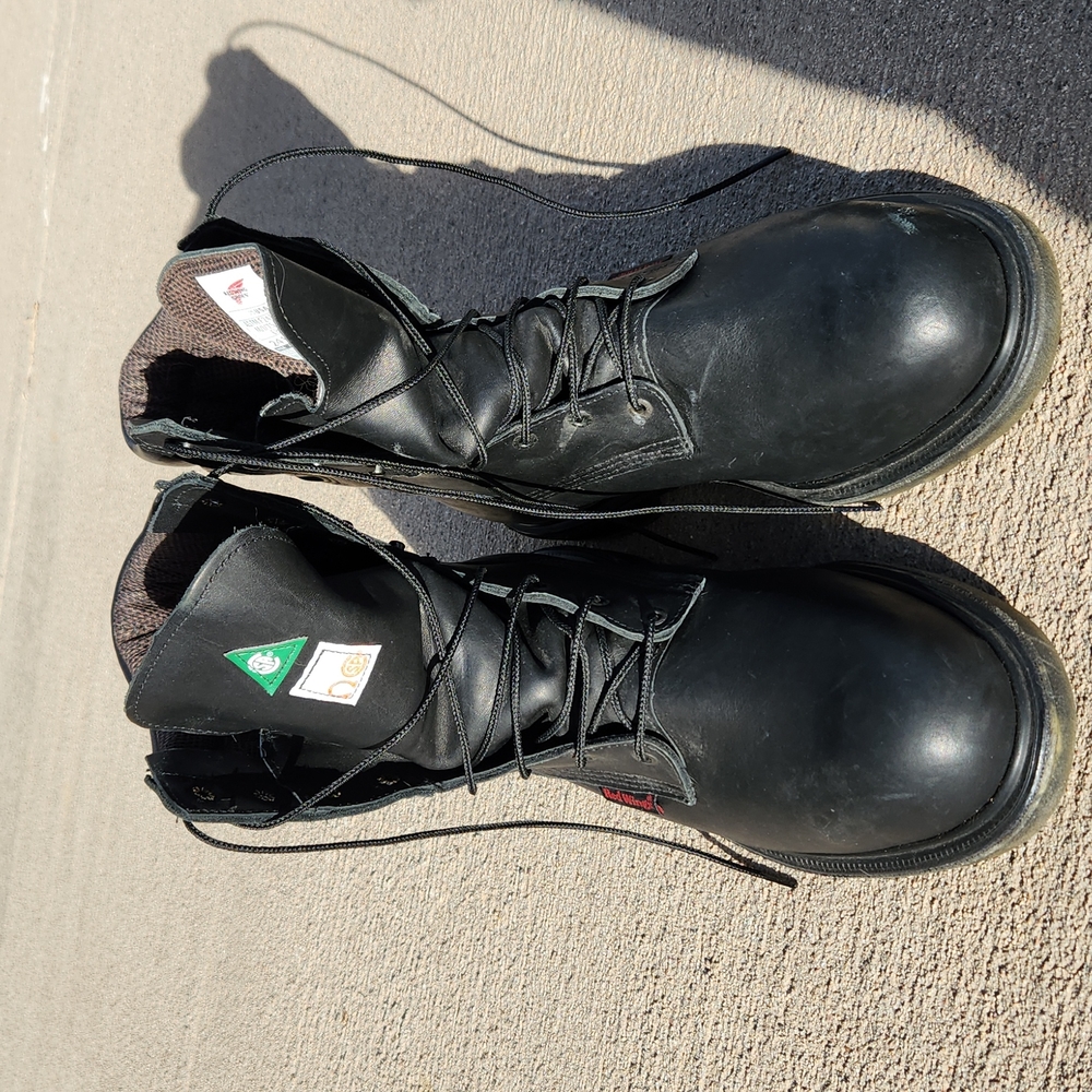 Mens Red Wing Thinsulate, Gore Tex steel toe boots, size 10.5 EEE